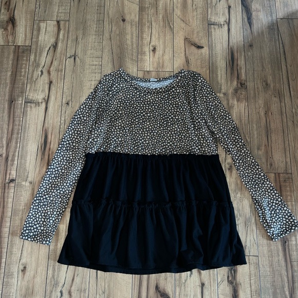 cheetah print top - Picture 1 of 3